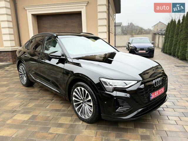 Чорний Ауді Q8 Sportback e-tron, об'ємом двигуна 0 л та пробігом 62 тис. км за 58000 $, фото 7 на Automoto.ua