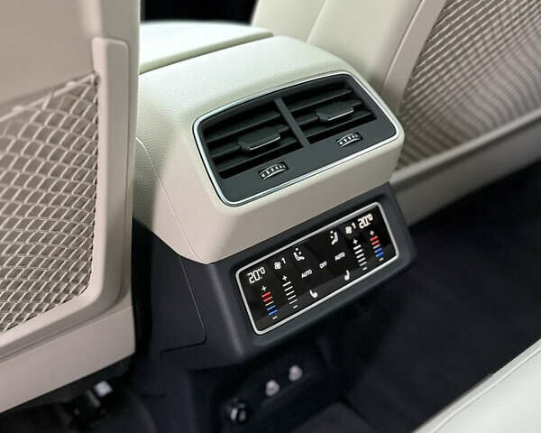 Чорний Ауді Q8 Sportback e-tron, об'ємом двигуна 0 л та пробігом 62 тис. км за 58000 $, фото 72 на Automoto.ua