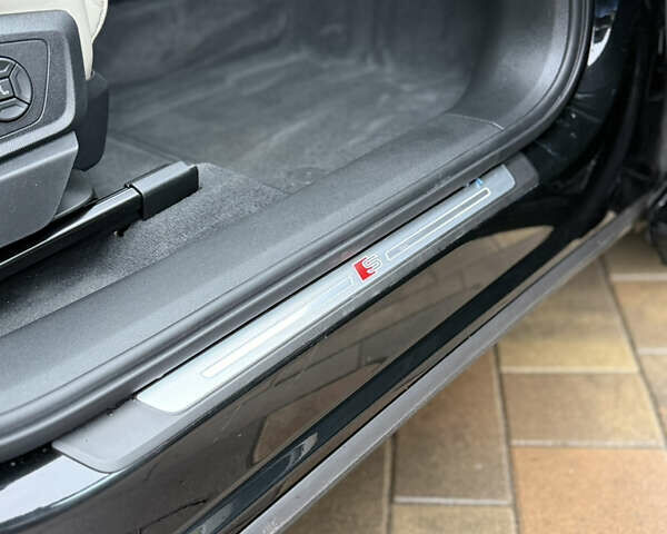 Чорний Ауді Q8 Sportback e-tron, об'ємом двигуна 0 л та пробігом 62 тис. км за 58000 $, фото 89 на Automoto.ua