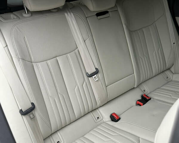 Чорний Ауді Q8 Sportback e-tron, об'ємом двигуна 0 л та пробігом 62 тис. км за 58000 $, фото 82 на Automoto.ua