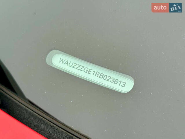 Червоний Ауді Q8 Sportback e-tron, об'ємом двигуна 0 л та пробігом 55 тис. км за 54500 $, фото 66 на Automoto.ua