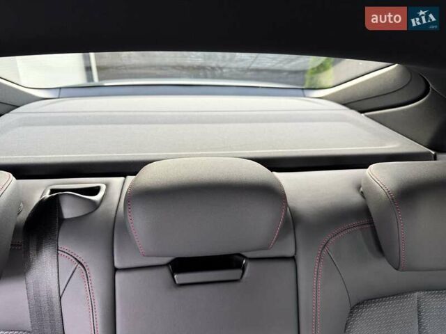 Серый Ауди Q8 Sportback e-tron, объемом двигателя 0 л и пробегом 15 тыс. км за 65000 $, фото 79 на Automoto.ua