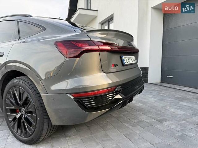 Серый Ауди Q8 Sportback e-tron, объемом двигателя 0 л и пробегом 15 тыс. км за 65000 $, фото 73 на Automoto.ua