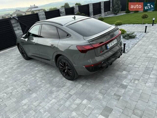 Серый Ауди Q8 Sportback e-tron, объемом двигателя 0 л и пробегом 15 тыс. км за 65000 $, фото 154 на Automoto.ua