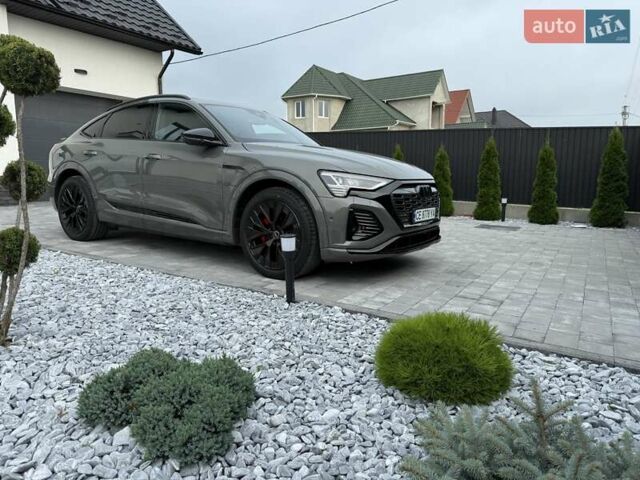 Серый Ауди Q8 Sportback e-tron, объемом двигателя 0 л и пробегом 15 тыс. км за 65000 $, фото 150 на Automoto.ua