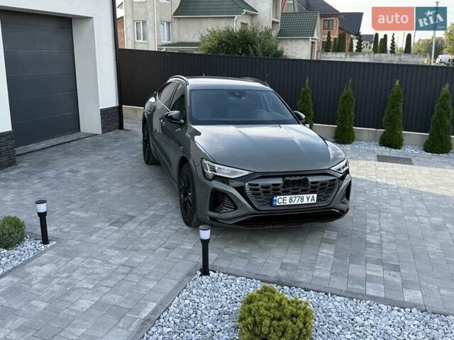 Серый Ауди Q8 Sportback e-tron, объемом двигателя 0 л и пробегом 15 тыс. км за 65000 $, фото 25 на Automoto.ua