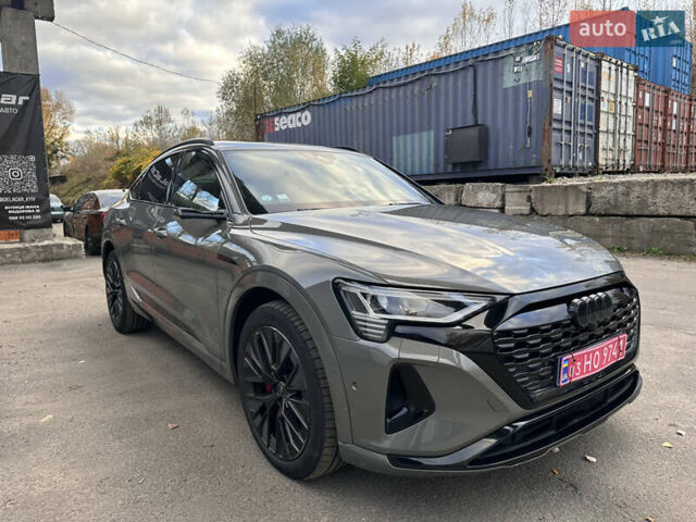 Серый Ауди Q8 Sportback e-tron, объемом двигателя 0 л и пробегом 45 тыс. км за 64900 $, фото 3 на Automoto.ua