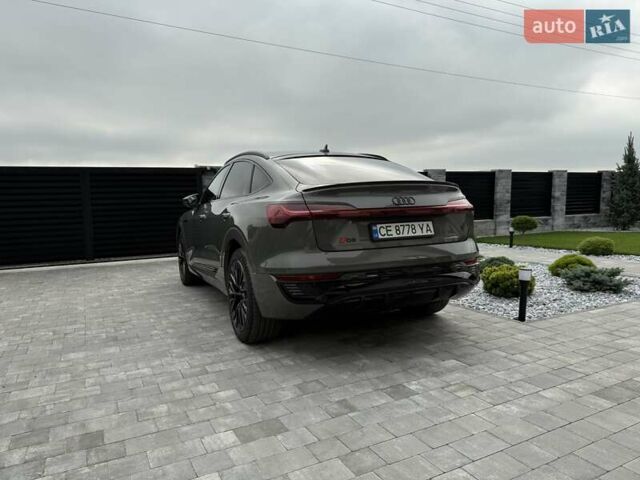 Серый Ауди Q8 Sportback e-tron, объемом двигателя 0 л и пробегом 15 тыс. км за 65000 $, фото 141 на Automoto.ua