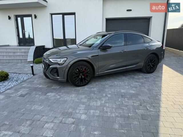Серый Ауди Q8 Sportback e-tron, объемом двигателя 0 л и пробегом 15 тыс. км за 65000 $, фото 2 на Automoto.ua