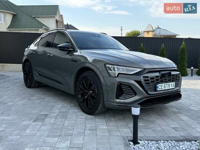 Серый Ауди Q8 Sportback e-tron, объемом двигателя 0 л и пробегом 15 тыс. км за 65000 $, фото 26 на Automoto.ua