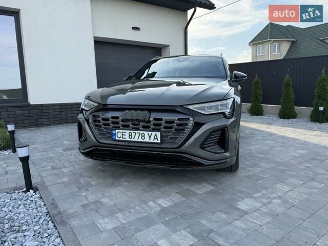 Серый Ауди Q8 Sportback e-tron, объемом двигателя 0 л и пробегом 15 тыс. км за 65000 $, фото 17 на Automoto.ua