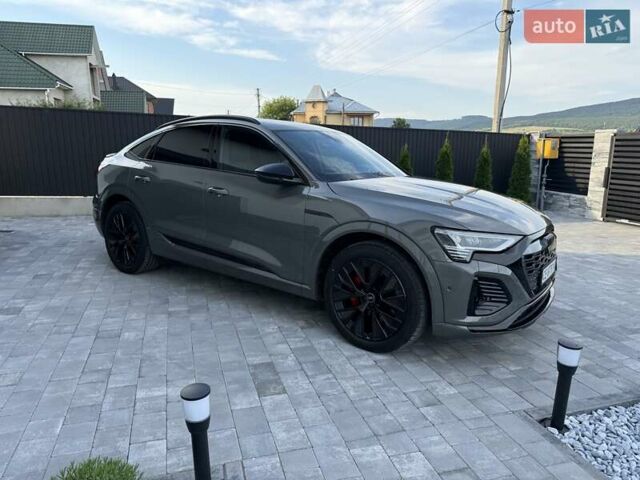 Серый Ауди Q8 Sportback e-tron, объемом двигателя 0 л и пробегом 15 тыс. км за 65000 $, фото 34 на Automoto.ua