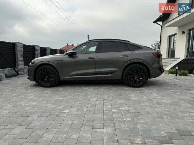 Серый Ауди Q8 Sportback e-tron, объемом двигателя 0 л и пробегом 15 тыс. км за 65000 $, фото 143 на Automoto.ua