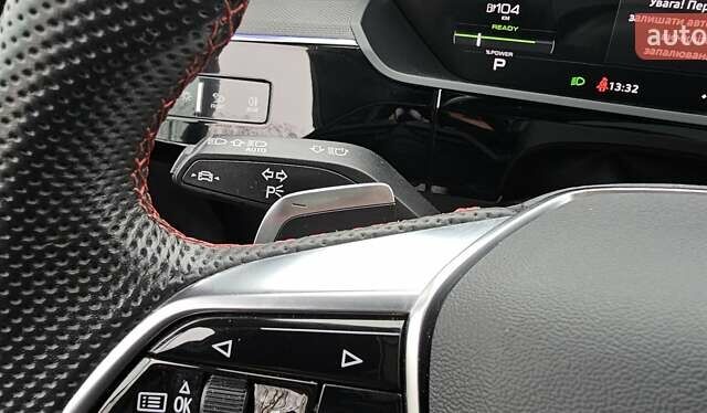 Серый Ауди Q8 Sportback e-tron, объемом двигателя 0 л и пробегом 65 тыс. км за 59999 $, фото 92 на Automoto.ua