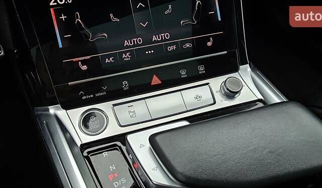 Серый Ауди Q8 Sportback e-tron, объемом двигателя 0 л и пробегом 65 тыс. км за 59999 $, фото 74 на Automoto.ua