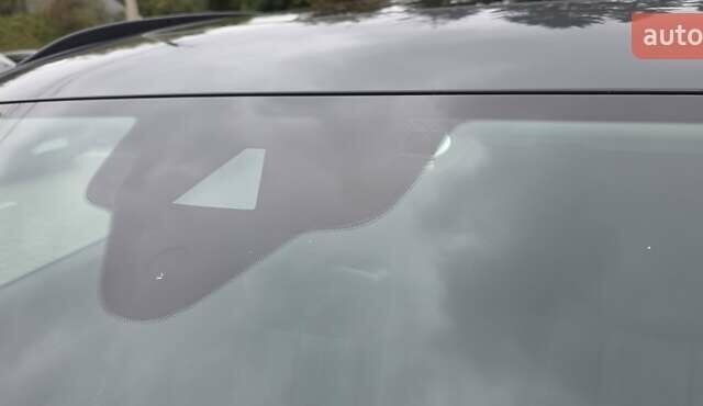 Серый Ауди Q8 Sportback e-tron, объемом двигателя 0 л и пробегом 20 тыс. км за 64800 $, фото 38 на Automoto.ua