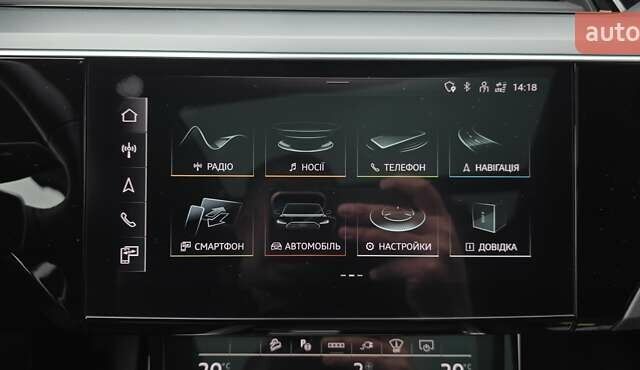 Серый Ауди Q8 Sportback e-tron, объемом двигателя 0 л и пробегом 20 тыс. км за 64800 $, фото 99 на Automoto.ua