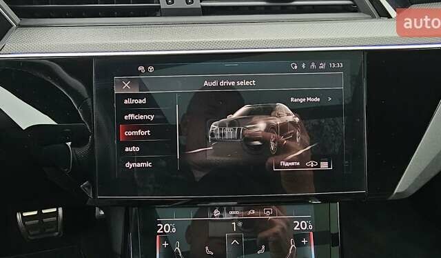 Серый Ауди Q8 Sportback e-tron, объемом двигателя 0 л и пробегом 65 тыс. км за 59999 $, фото 86 на Automoto.ua