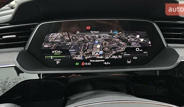 Серый Ауди Q8 Sportback e-tron, объемом двигателя 0 л и пробегом 65 тыс. км за 59999 $, фото 93 на Automoto.ua