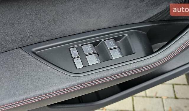 Серый Ауди Q8 Sportback e-tron, объемом двигателя 0 л и пробегом 65 тыс. км за 59999 $, фото 141 на Automoto.ua