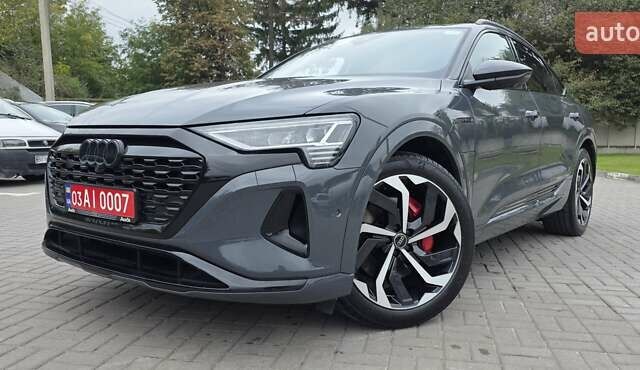 Серый Ауди Q8 Sportback e-tron, объемом двигателя 0 л и пробегом 20 тыс. км за 64800 $, фото 34 на Automoto.ua