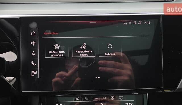 Серый Ауди Q8 Sportback e-tron, объемом двигателя 0 л и пробегом 20 тыс. км за 64800 $, фото 105 на Automoto.ua