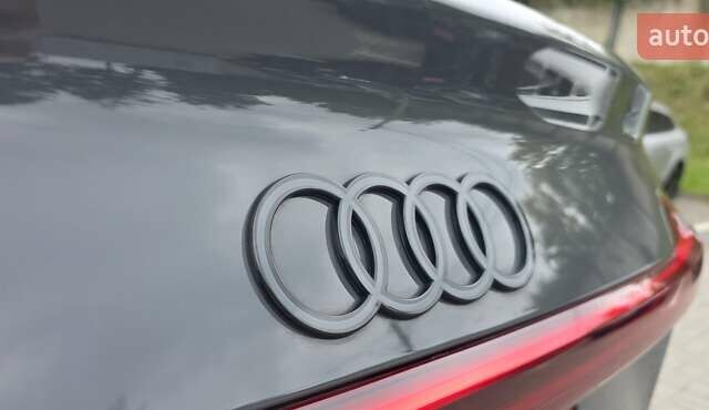 Серый Ауди Q8 Sportback e-tron, объемом двигателя 0 л и пробегом 20 тыс. км за 64800 $, фото 51 на Automoto.ua