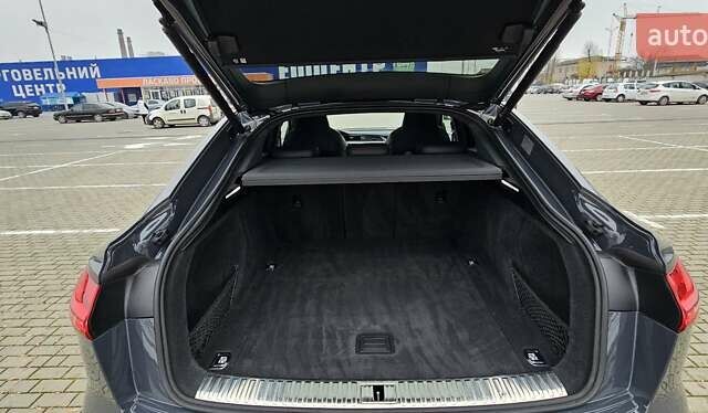 Серый Ауди Q8 Sportback e-tron, объемом двигателя 0 л и пробегом 65 тыс. км за 59999 $, фото 119 на Automoto.ua