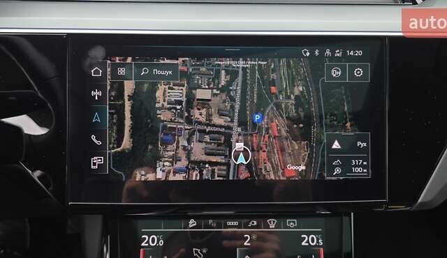 Серый Ауди Q8 Sportback e-tron, объемом двигателя 0 л и пробегом 20 тыс. км за 64800 $, фото 111 на Automoto.ua