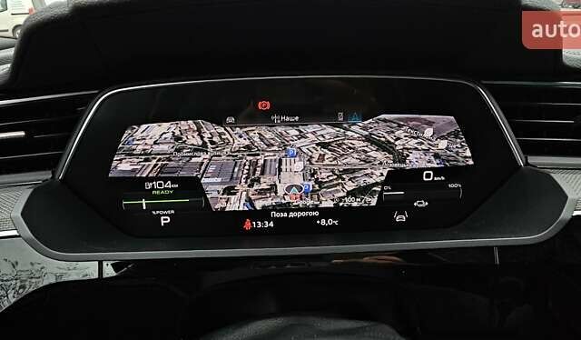 Серый Ауди Q8 Sportback e-tron, объемом двигателя 0 л и пробегом 65 тыс. км за 59999 $, фото 80 на Automoto.ua