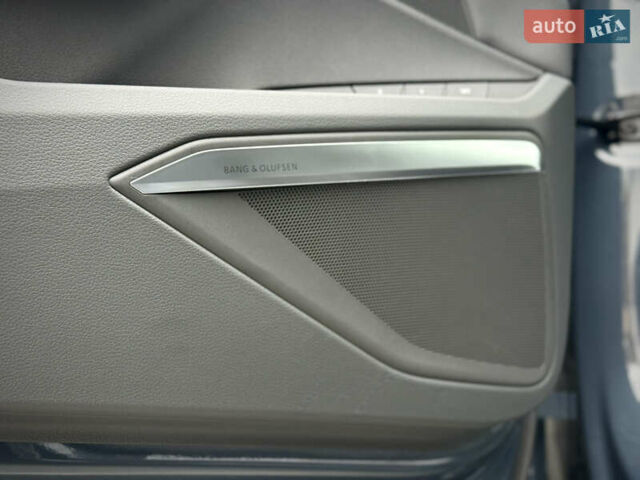 Синий Ауди Q8 Sportback e-tron, объемом двигателя 0 л и пробегом 17 тыс. км за 58868 $, фото 83 на Automoto.ua