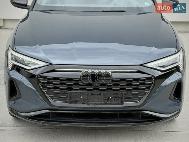 Синий Ауди Q8 Sportback e-tron, объемом двигателя 0 л и пробегом 17 тыс. км за 58868 $, фото 31 на Automoto.ua