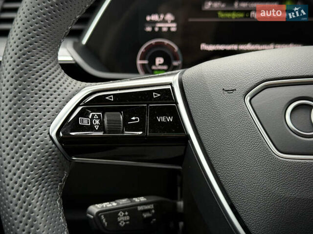 Синий Ауди Q8 Sportback e-tron, объемом двигателя 0 л и пробегом 17 тыс. км за 58868 $, фото 106 на Automoto.ua