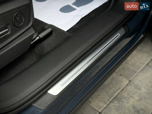 Синий Ауди Q8 Sportback e-tron, объемом двигателя 0 л и пробегом 17 тыс. км за 58868 $, фото 93 на Automoto.ua