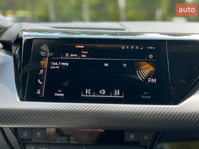 Белый Ауди RS e-tron GT, объемом двигателя 0 л и пробегом 34 тыс. км за 64999 $, фото 11 на Automoto.ua