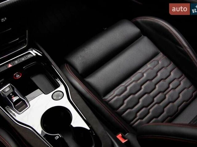 Белый Ауди RS e-tron GT, объемом двигателя 0 л и пробегом 11 тыс. км за 74900 $, фото 21 на Automoto.ua