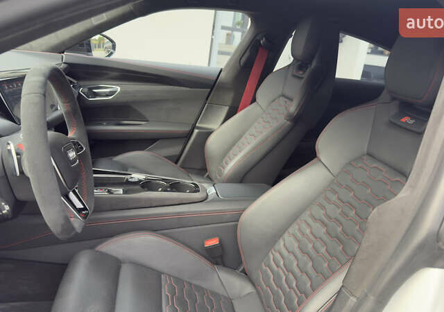 Білий Ауді RS e-tron GT, об'ємом двигуна 0 л та пробігом 52 тис. км за 63500 $, фото 9 на Automoto.ua