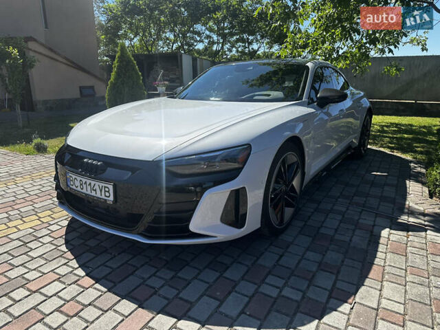 Белый Ауди RS e-tron GT, объемом двигателя 0 л и пробегом 31 тыс. км за 71000 $, фото 26 на Automoto.ua