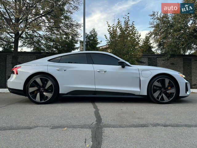 Білий Ауді RS e-tron GT, об'ємом двигуна 0 л та пробігом 29 тис. км за 59900 $, фото 38 на Automoto.ua