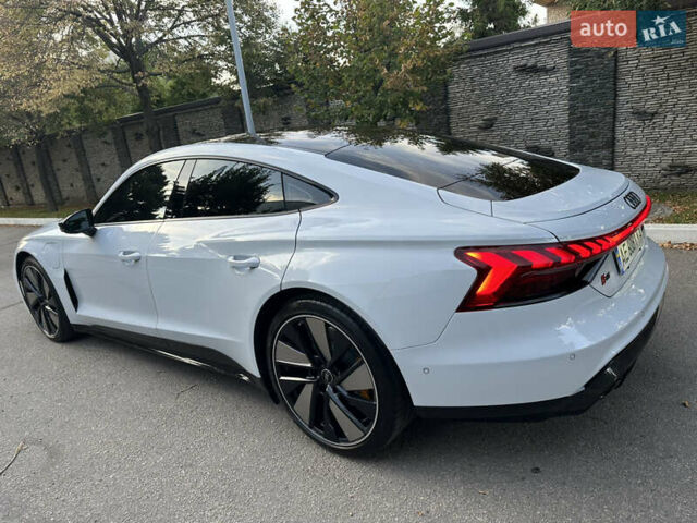 Білий Ауді RS e-tron GT, об'ємом двигуна 0 л та пробігом 29 тис. км за 59900 $, фото 12 на Automoto.ua