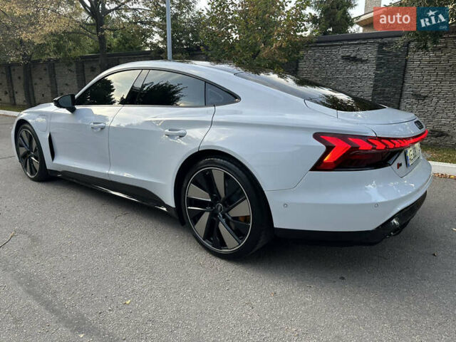 Білий Ауді RS e-tron GT, об'ємом двигуна 0 л та пробігом 29 тис. км за 59900 $, фото 17 на Automoto.ua
