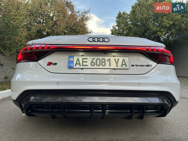 Білий Ауді RS e-tron GT, об'ємом двигуна 0 л та пробігом 29 тис. км за 59900 $, фото 44 на Automoto.ua