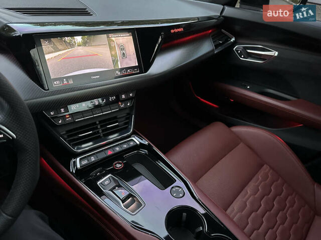Білий Ауді RS e-tron GT, об'ємом двигуна 0 л та пробігом 29 тис. км за 59900 $, фото 80 на Automoto.ua