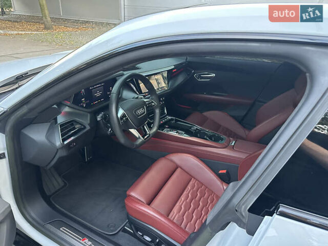 Білий Ауді RS e-tron GT, об'ємом двигуна 0 л та пробігом 29 тис. км за 59900 $, фото 5 на Automoto.ua