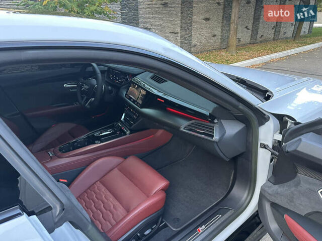 Білий Ауді RS e-tron GT, об'ємом двигуна 0 л та пробігом 29 тис. км за 59900 $, фото 61 на Automoto.ua