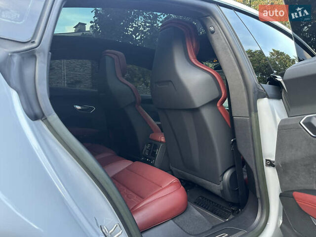 Білий Ауді RS e-tron GT, об'ємом двигуна 0 л та пробігом 29 тис. км за 59900 $, фото 57 на Automoto.ua