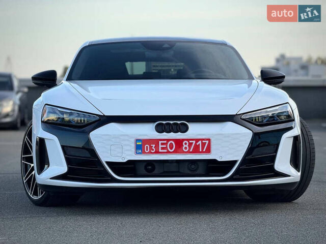 Білий Ауді RS e-tron GT, об'ємом двигуна 0 л та пробігом 17 тис. км за 54500 $, фото 4 на Automoto.ua