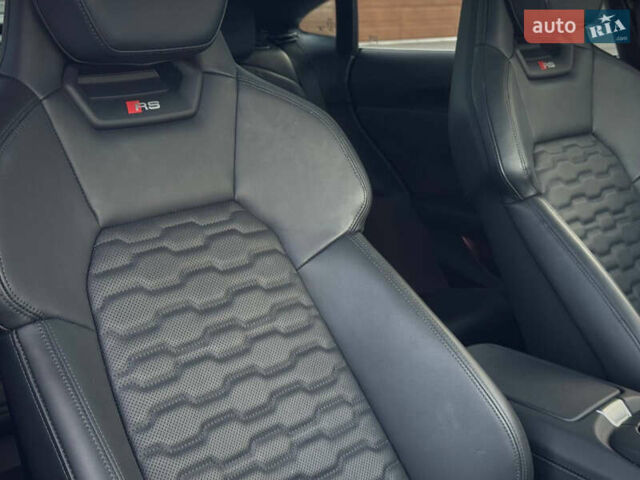Білий Ауді RS e-tron GT, об'ємом двигуна 0 л та пробігом 17 тис. км за 54500 $, фото 41 на Automoto.ua