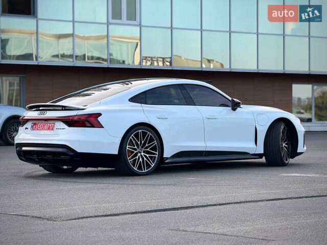 Білий Ауді RS e-tron GT, об'ємом двигуна 0 л та пробігом 17 тис. км за 54500 $, фото 13 на Automoto.ua