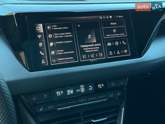 Белый Ауди RS e-tron GT, объемом двигателя 0 л и пробегом 17 тыс. км за 57900 $, фото 46 на Automoto.ua